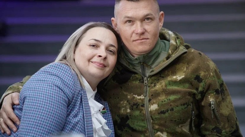 Из одного металла льют медаль за бой, медаль за труд